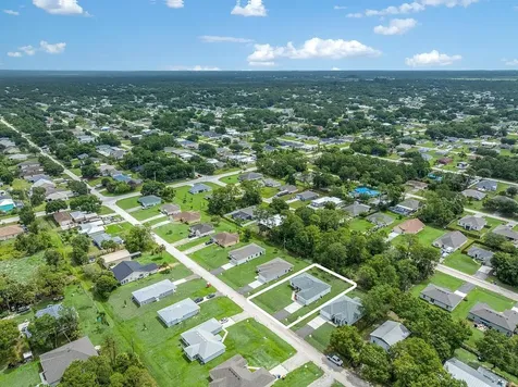 8216 104th Court Vero Beach FL 32967
