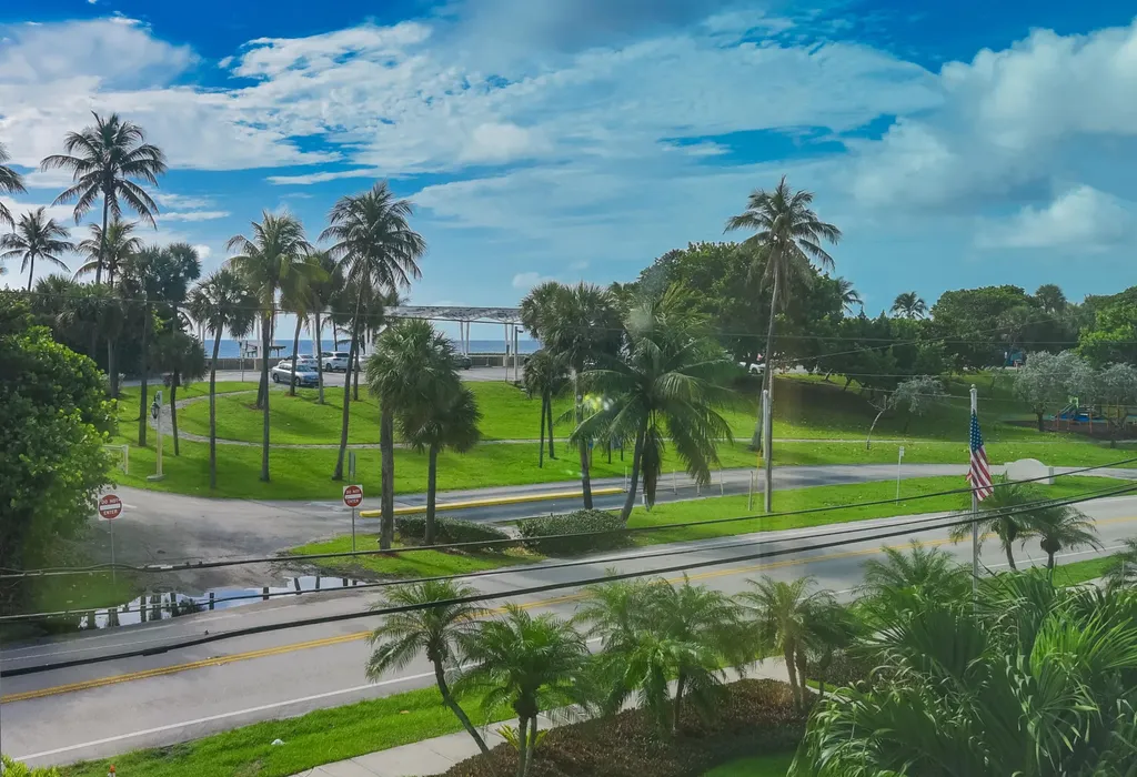 6530 N Ocean Boulevard Ocean Ridge FL 33435