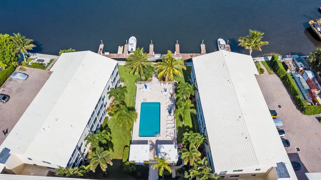 6530 N Ocean Boulevard Ocean Ridge FL 33435