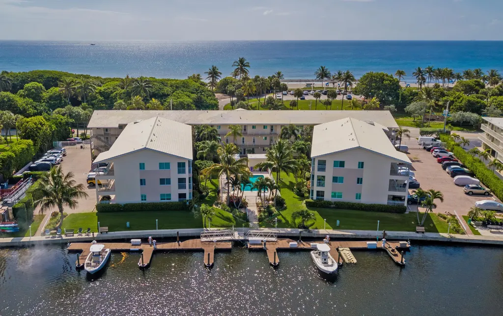 6530 N Ocean Boulevard Ocean Ridge FL 33435