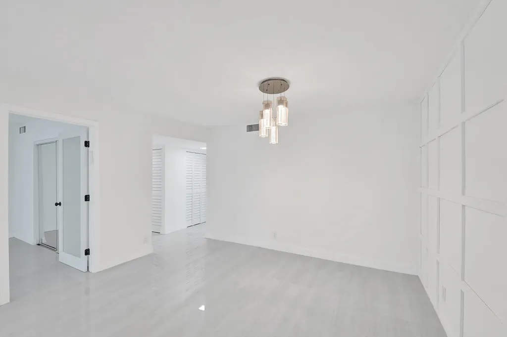 3800 N Hills Drive Hollywood FL 33021