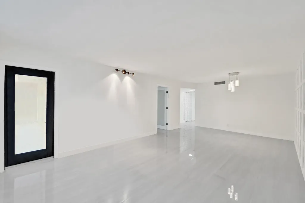 3800 N Hills Drive Hollywood FL 33021