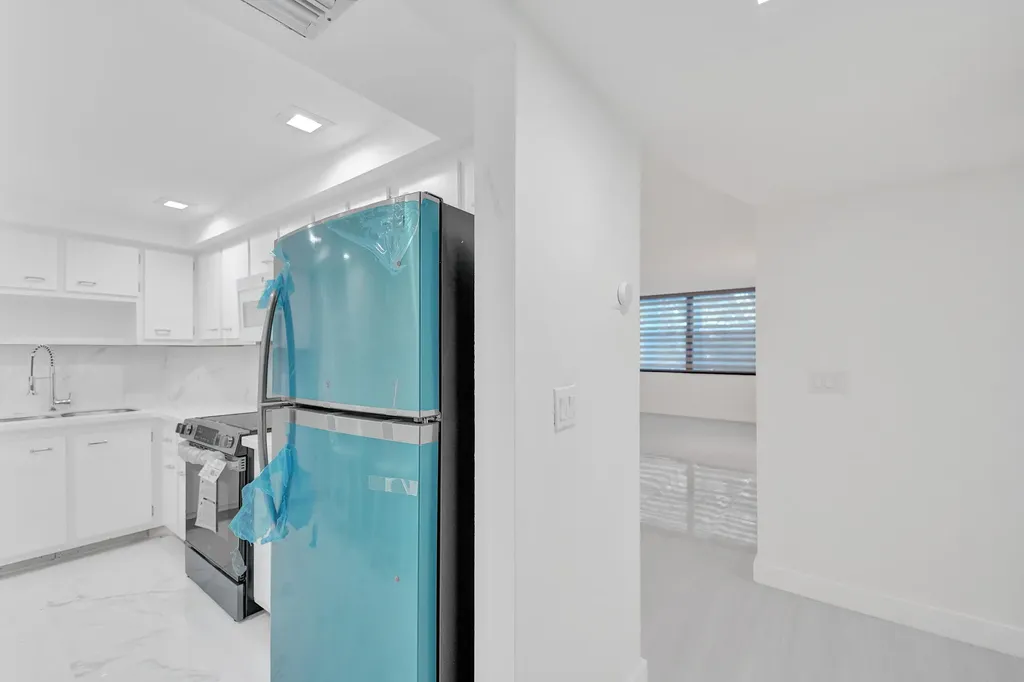 3800 N Hills Drive Hollywood FL 33021
