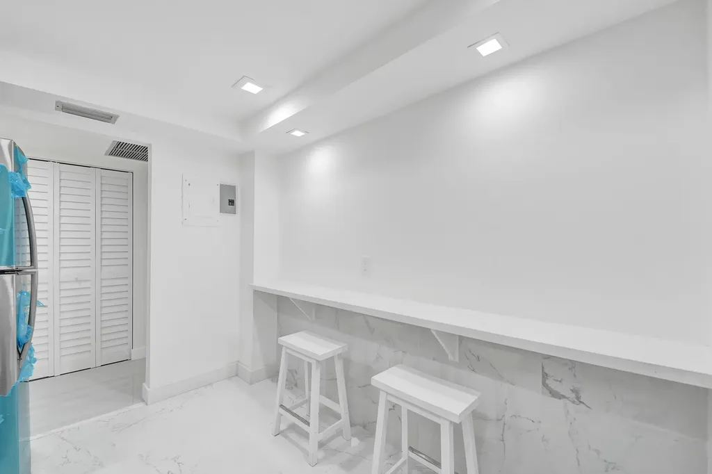 3800 N Hills Drive Hollywood FL 33021