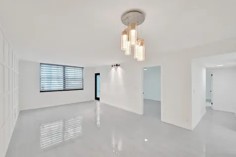 3800 N Hills Drive Hollywood FL 33021