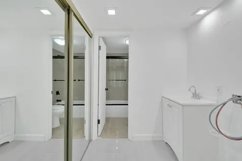 3800 N Hills Drive Hollywood FL 33021