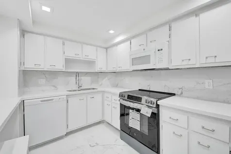 3800 N Hills Drive Hollywood FL 33021