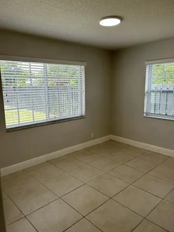 61 NW 47th Street Oakland Park FL 33309