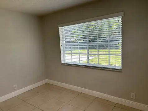 61 NW 47th Street Oakland Park FL 33309
