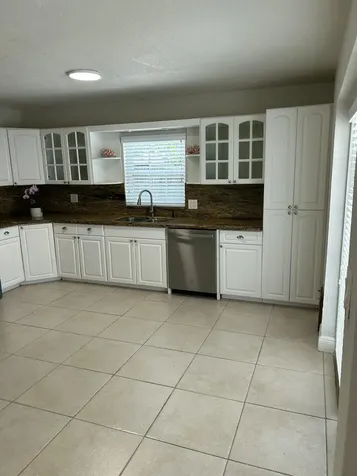61 NW 47th Street Oakland Park FL 33309