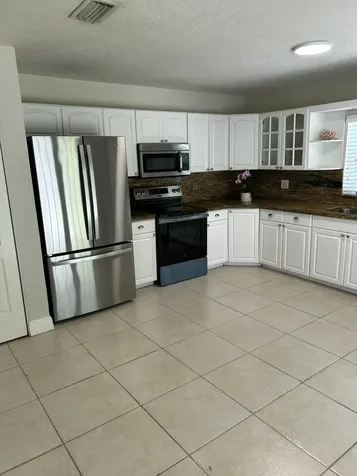 61 NW 47th Street Oakland Park FL 33309