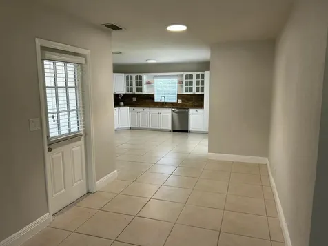 61 NW 47th Street Oakland Park FL 33309