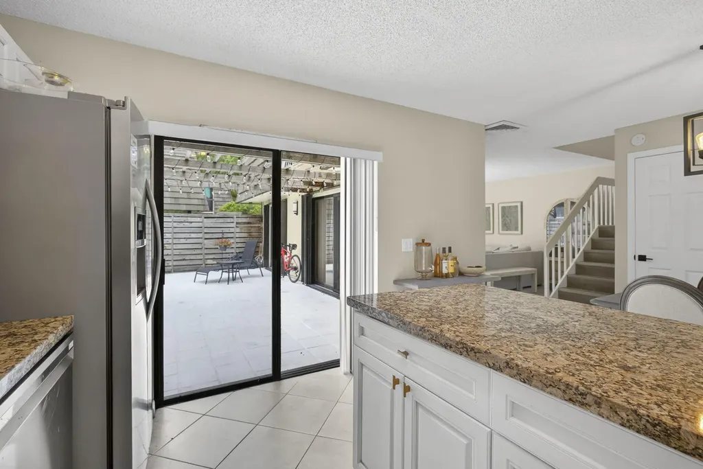 121 1st Terrace Palm Beach Gardens FL 33418