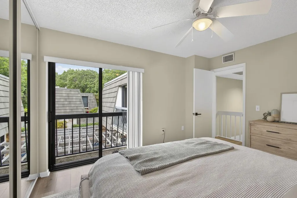 121 1st Terrace Palm Beach Gardens FL 33418