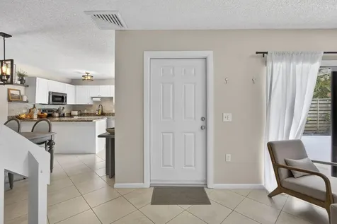 121 1st Terrace Palm Beach Gardens FL 33418