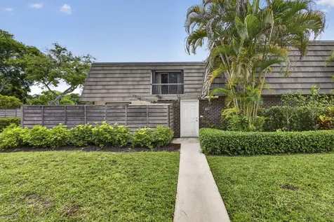121 1st Terrace Palm Beach Gardens FL 33418