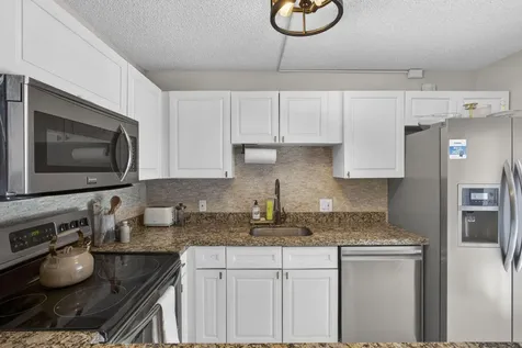 121 1st Terrace Palm Beach Gardens FL 33418