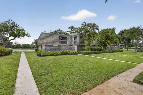 121 1st Terrace Palm Beach Gardens FL 33418