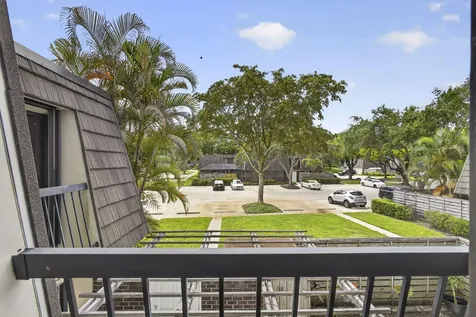 121 1st Terrace Palm Beach Gardens FL 33418