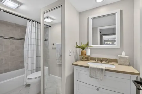 121 1st Terrace Palm Beach Gardens FL 33418