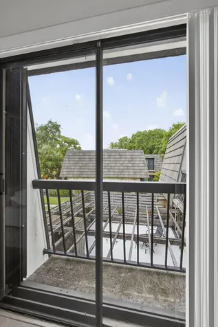 121 1st Terrace Palm Beach Gardens FL 33418