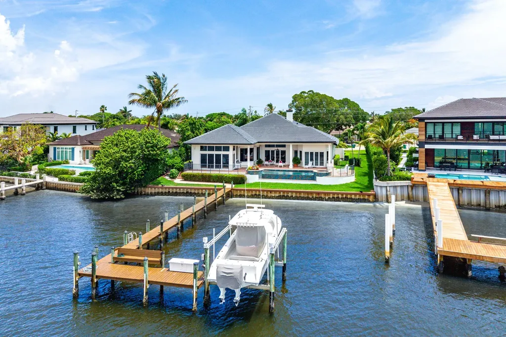 47 River Drive Tequesta FL 33469