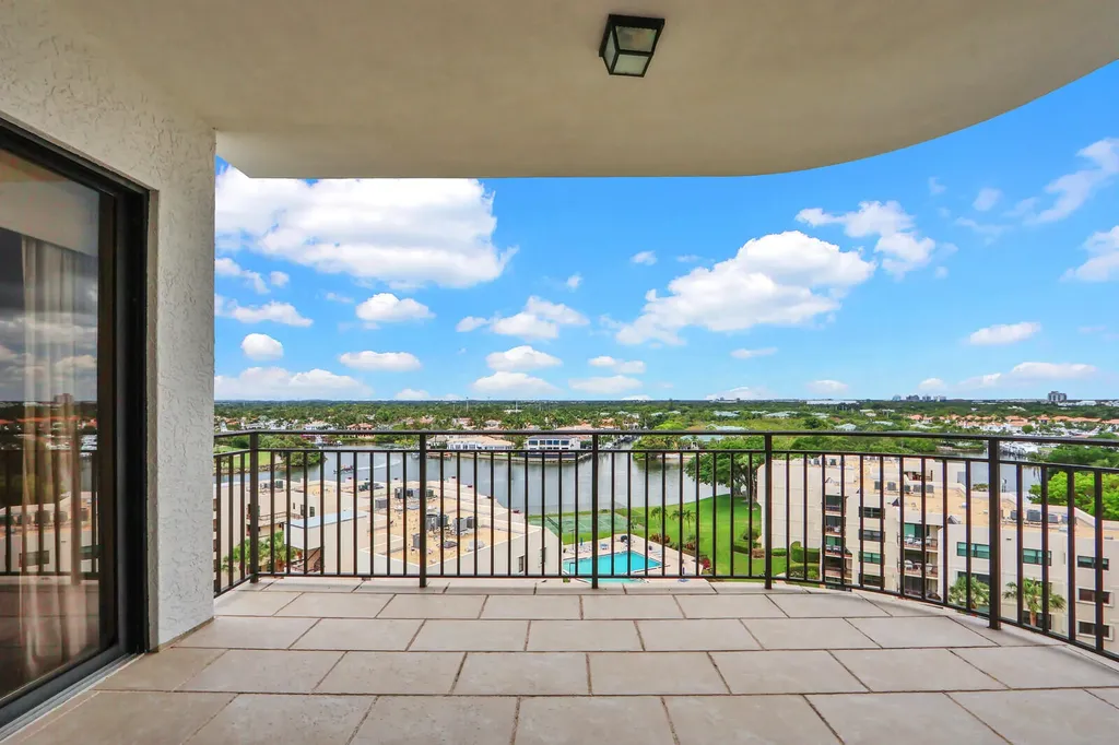 370 Golfview Road North Palm Beach FL 33408