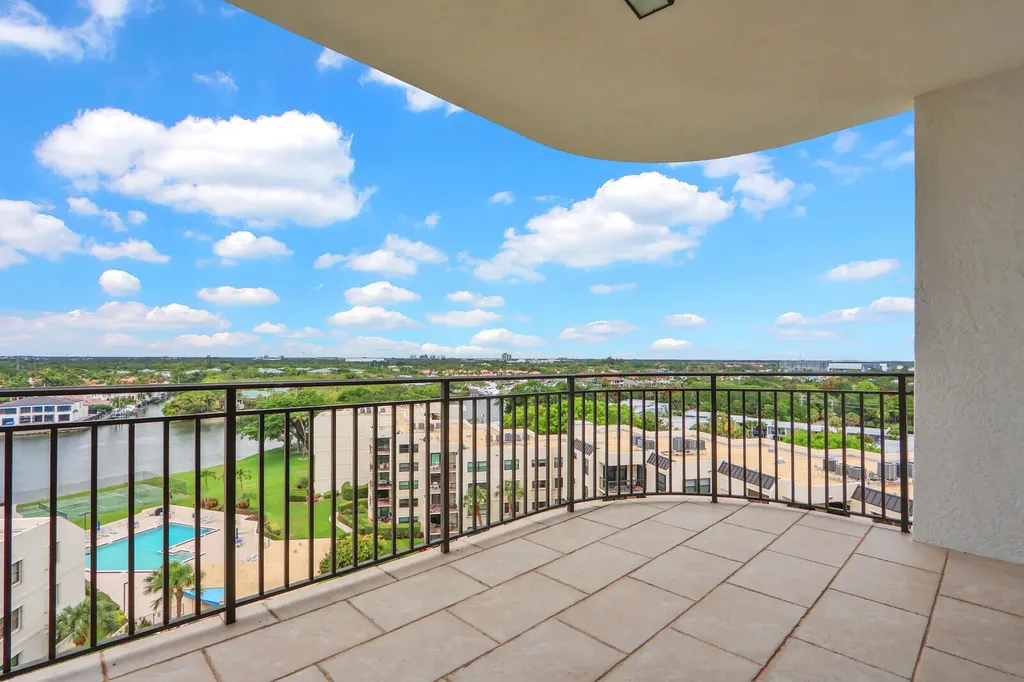 370 Golfview Road North Palm Beach FL 33408