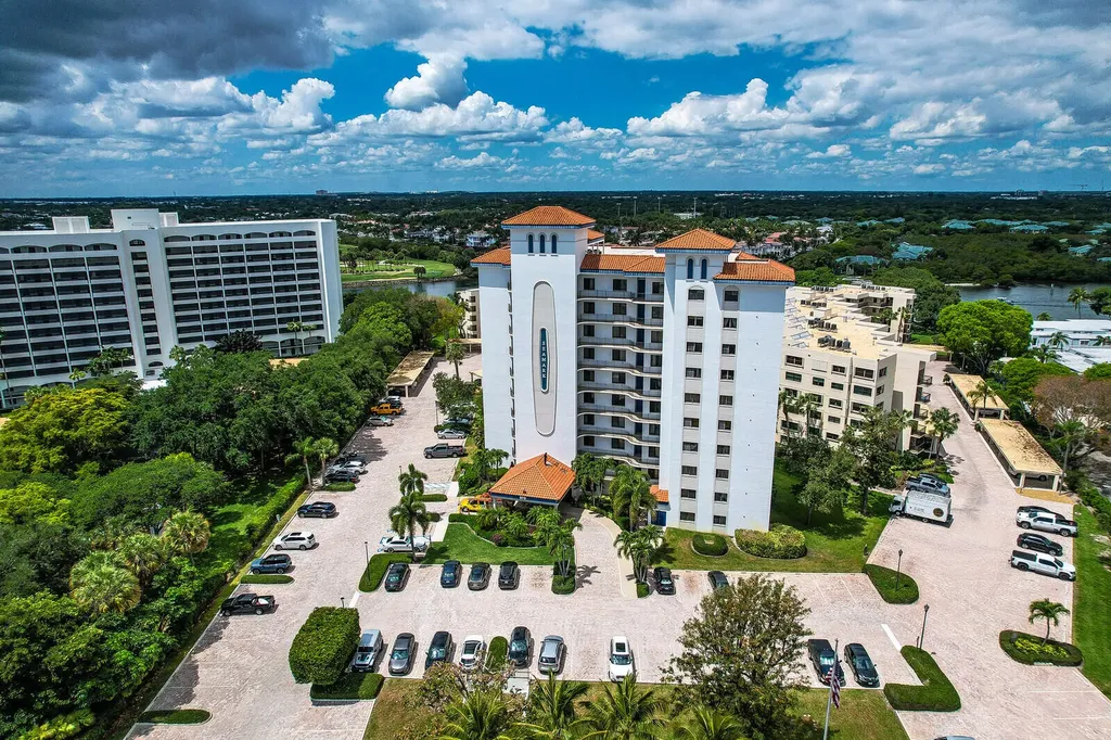 370 Golfview Road North Palm Beach FL 33408