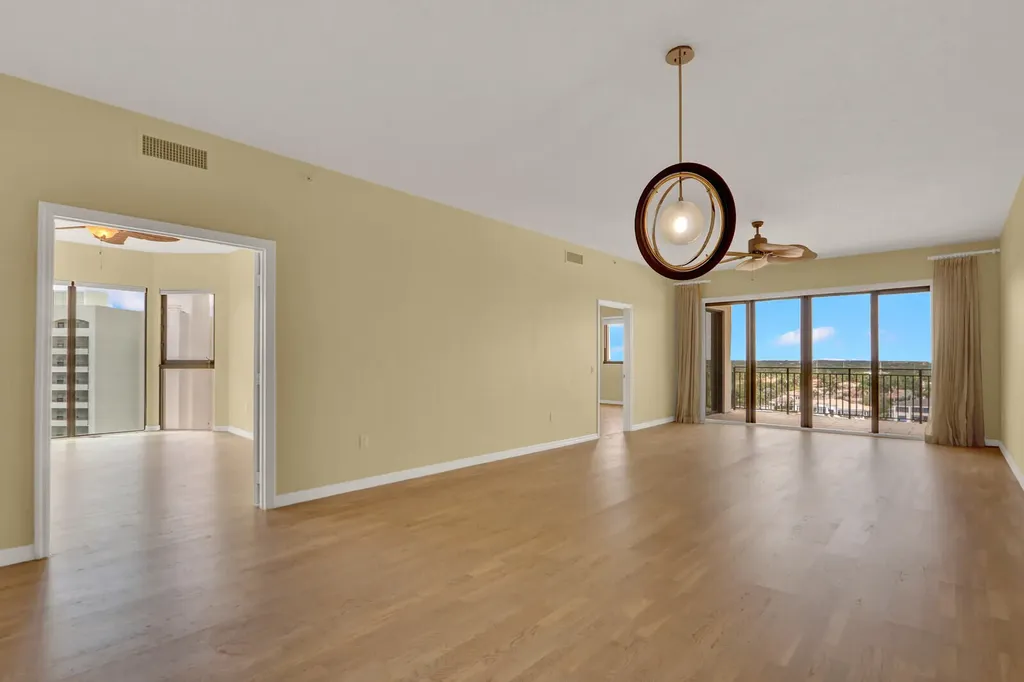 370 Golfview Road North Palm Beach FL 33408