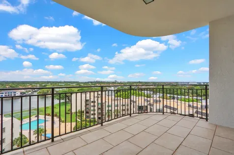 370 Golfview Road North Palm Beach FL 33408