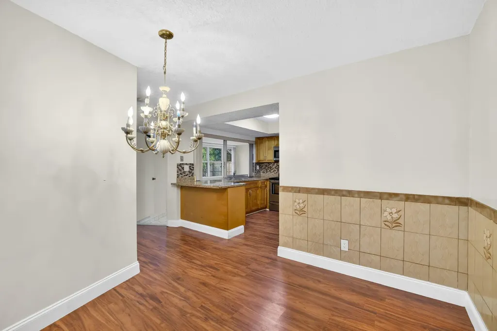 4399 NW 43rd Court Lauderdale Lakes FL 33319