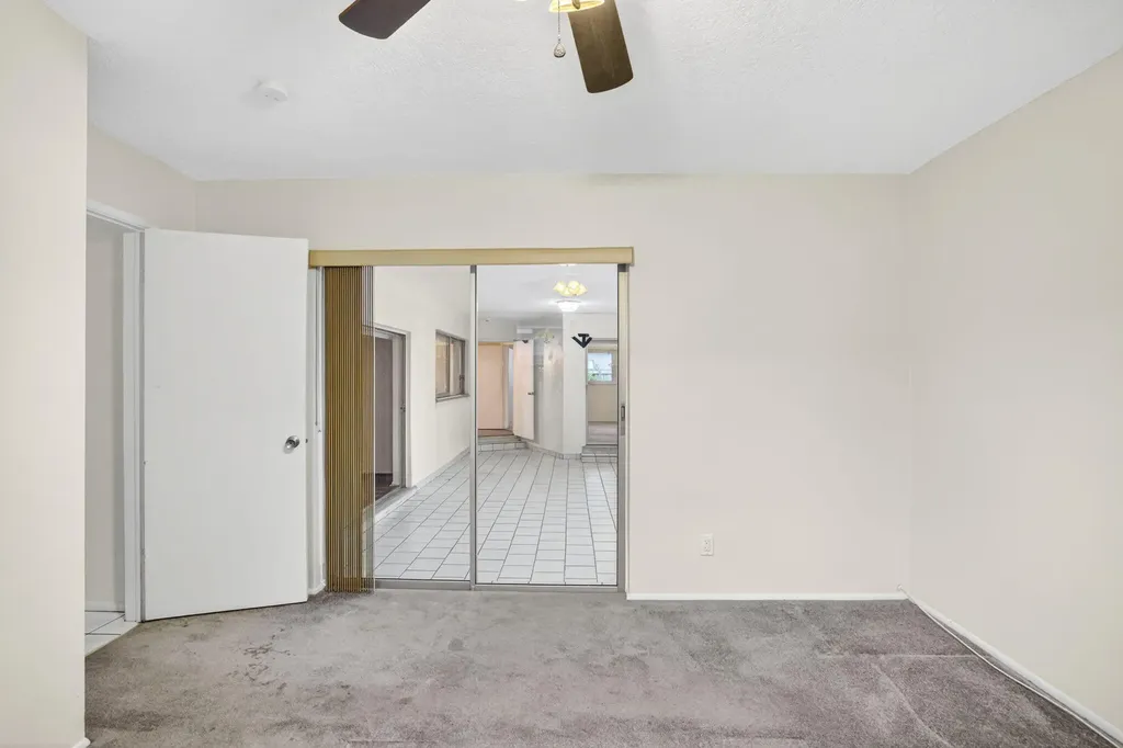 4399 NW 43rd Court Lauderdale Lakes FL 33319