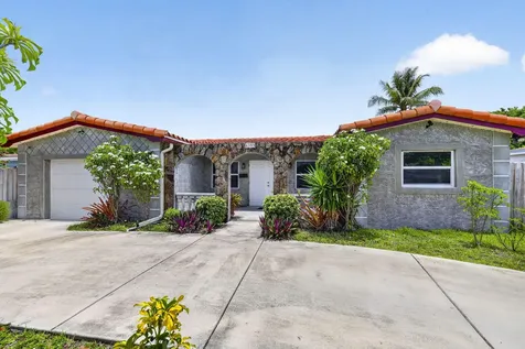 4399 NW 43rd Court Lauderdale Lakes FL 33319