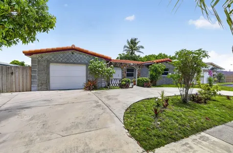 4399 NW 43rd Court Lauderdale Lakes FL 33319