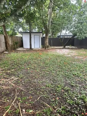 950 E Dayton Circle Fort Lauderdale FL 33312