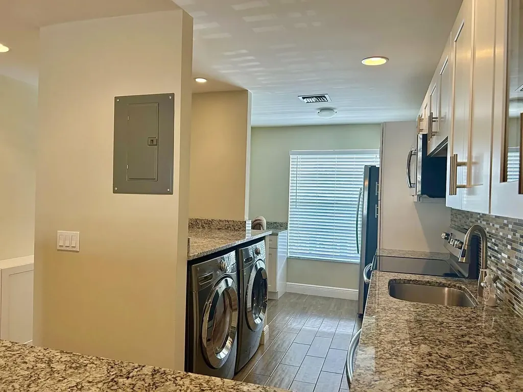 2811 SW 15th Street Delray Beach FL 33445