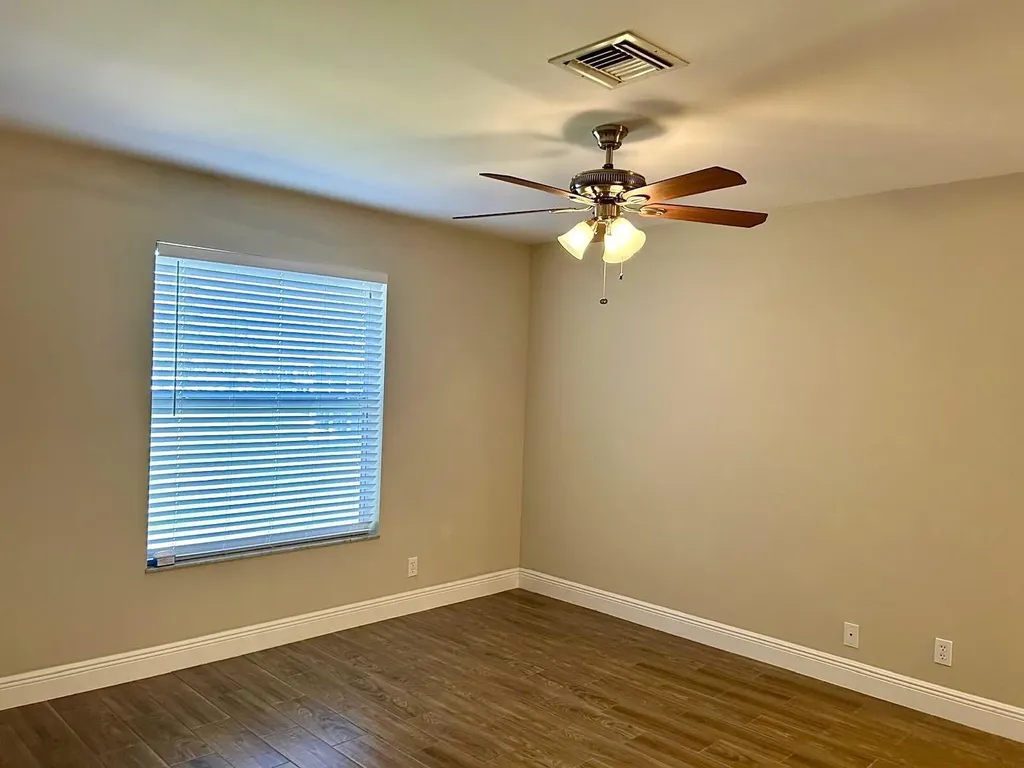 2811 SW 15th Street Delray Beach FL 33445