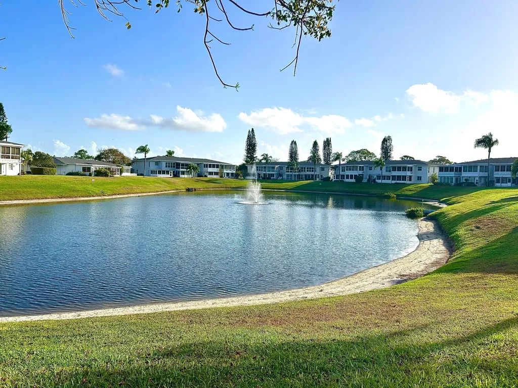 2811 SW 15th Street Delray Beach FL 33445