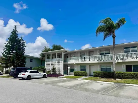 2811 SW 15th Street Delray Beach FL 33445