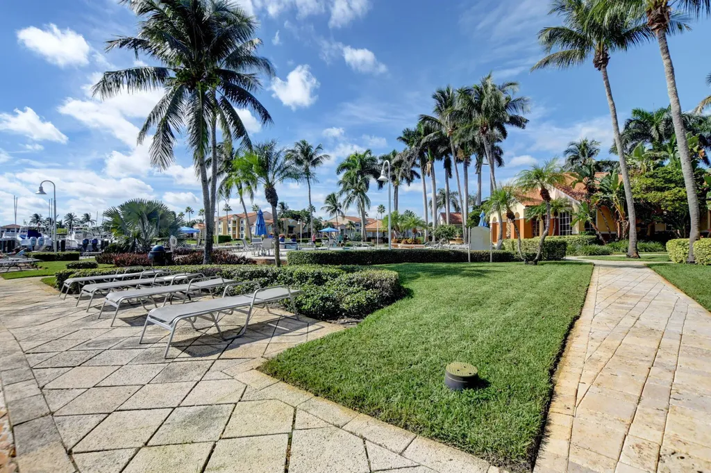 123 Yacht Club Way Hypoluxo FL 33462