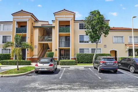 123 Yacht Club Way Hypoluxo FL 33462