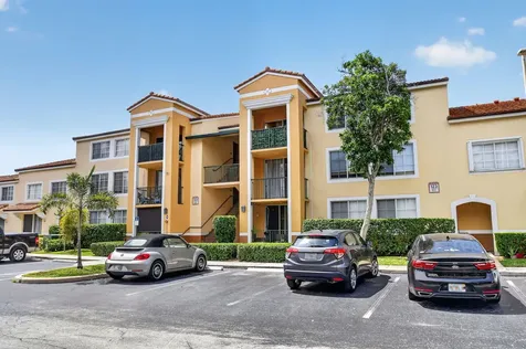 123 Yacht Club Way Hypoluxo FL 33462