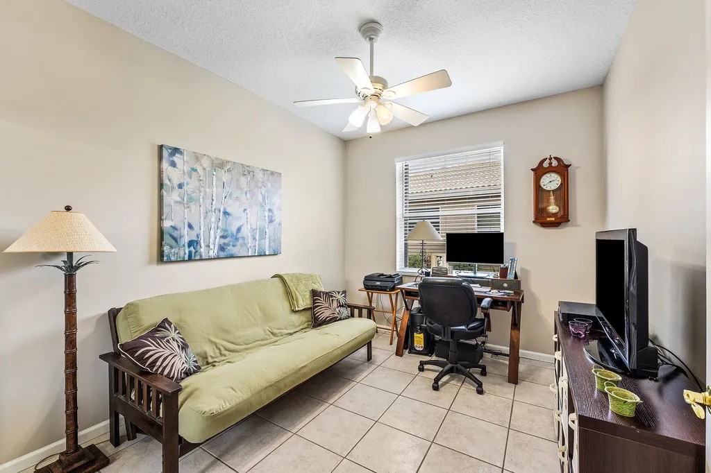 10760 Royal Caribbean Circle Boynton Beach FL 33437