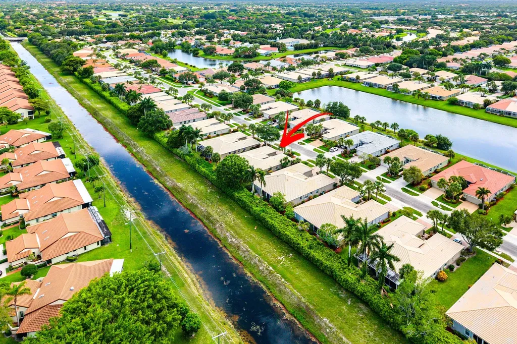 10760 Royal Caribbean Circle Boynton Beach FL 33437