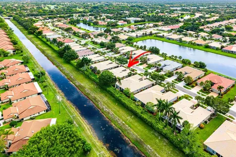 10760 Royal Caribbean Circle Boynton Beach FL 33437