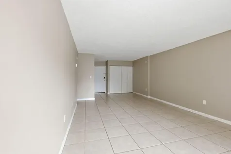 9360 Fontainebleau Boulevard Miami FL 33172