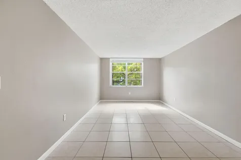 9360 Fontainebleau Boulevard Miami FL 33172