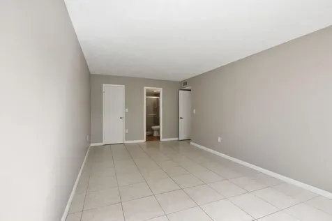 9360 Fontainebleau Boulevard Miami FL 33172
