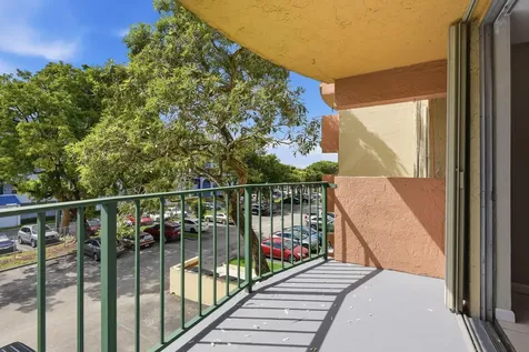 9360 Fontainebleau Boulevard Miami FL 33172